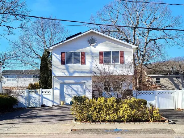 218 William Floyd Parkway, Shirley, NY 11967