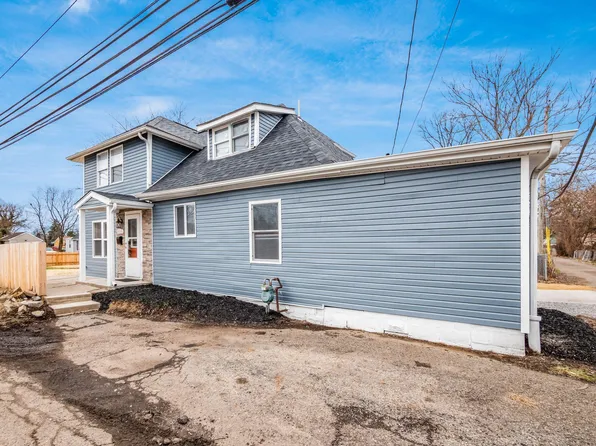 886 Pierce Ave, Whitehall, OH 43213