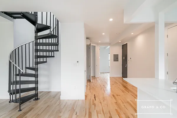 Rented by Grand & Co. | media 14