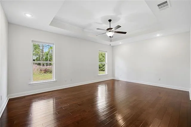 8929 Greenleaves Dr — Photo 10