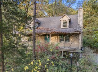 6167 Cowell Rd, Brighton, MI 48116