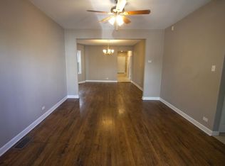 1732 N Kimball Ave, Chicago, IL 60647