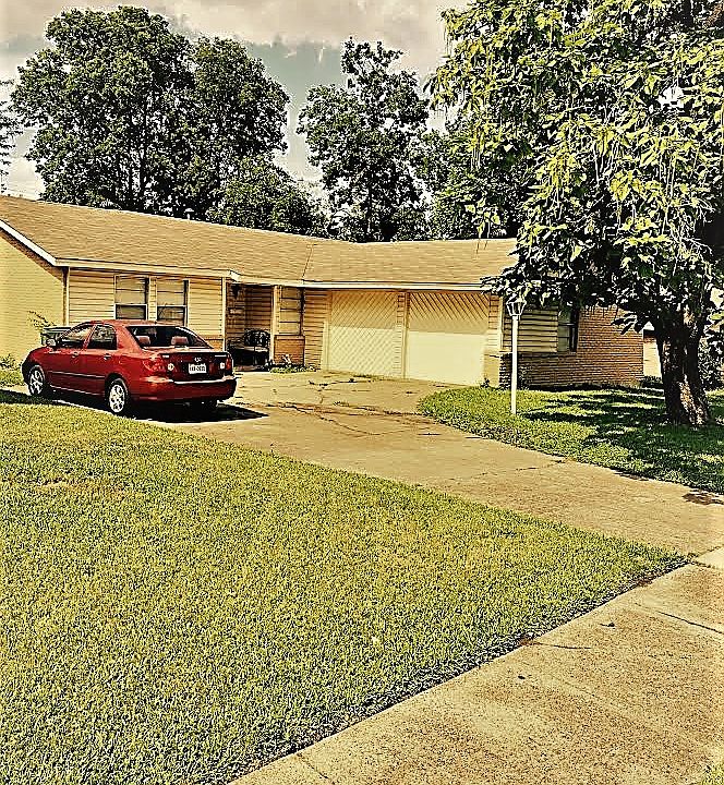 1st image of 3629 Classic Dr
