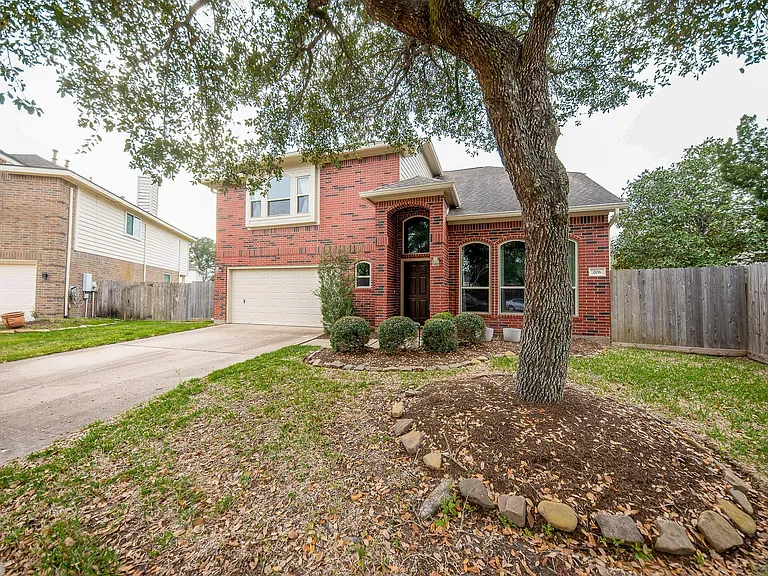 206 Cheswick Cir — Photo 1