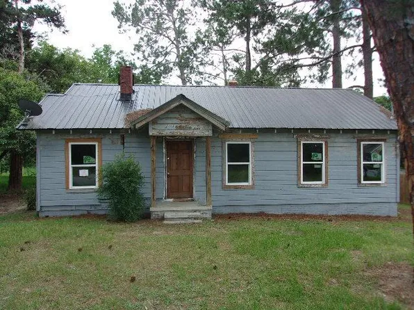 210 Wilson St, Douglas, GA 31533