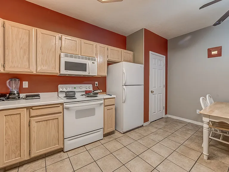 363 N Belmont Pl #143 — Photo 6