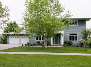 48 Green Mountain Dr, Iowa City, IA 52245
