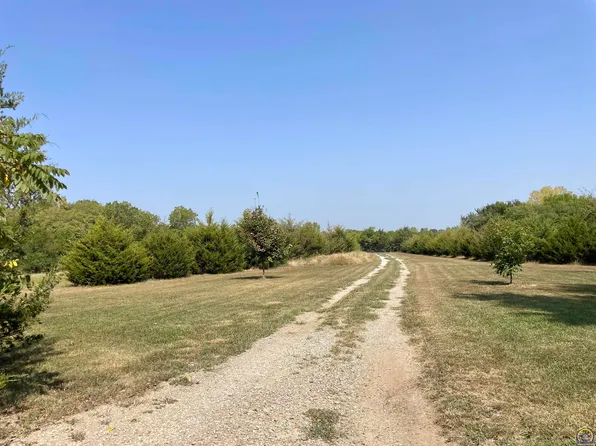 4575 66th St, Meriden, KS 66512