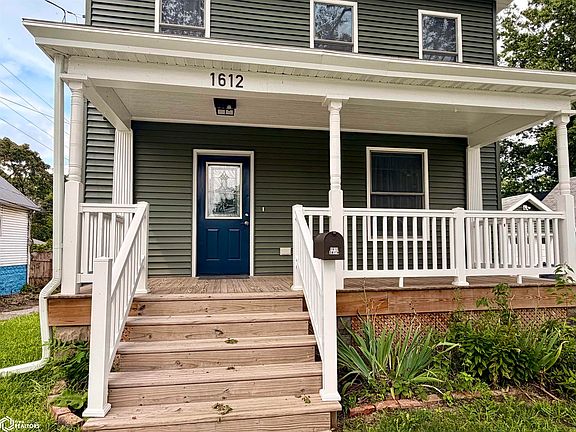 2nd image of 1612 Smith St
