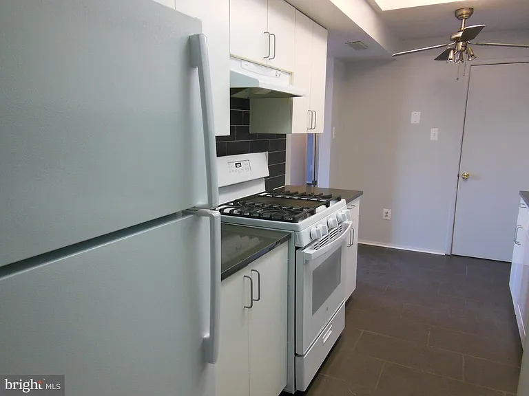 10237 Prince Pl #25-105 — Photo 15