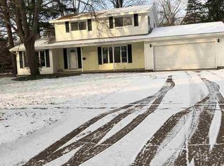 5413 Gardenbrook Dr, Midland, MI 48642