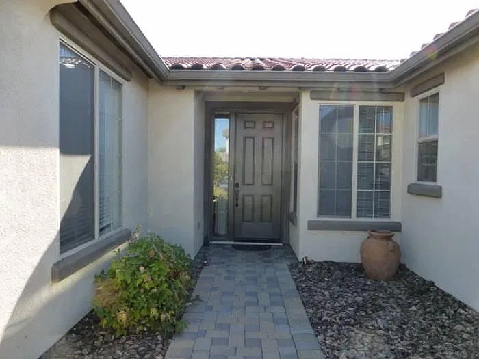 3 bed, 1783 sqft, $2,495 — Photo 2