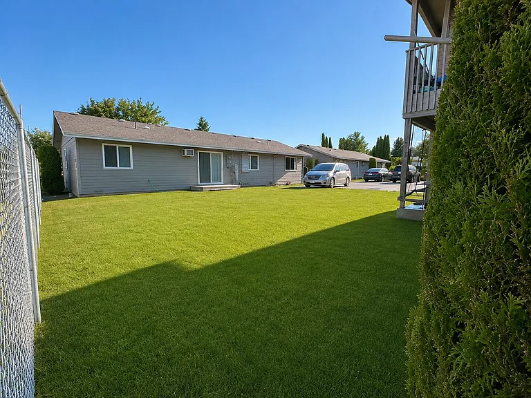321 G St SE #321 — Photo 5