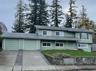 2734 W Crestline Dr, Bellingham, WA