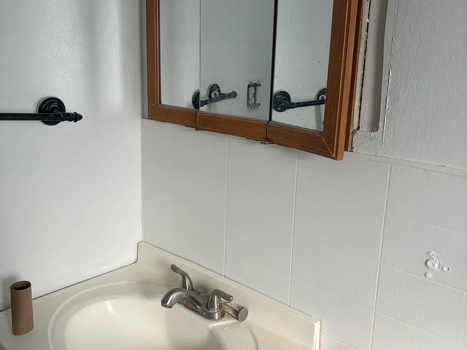 3 bed, 984 sqft, $1,950 — Photo 4