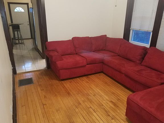 4th image of 1911 N Whipple St APT 1R
