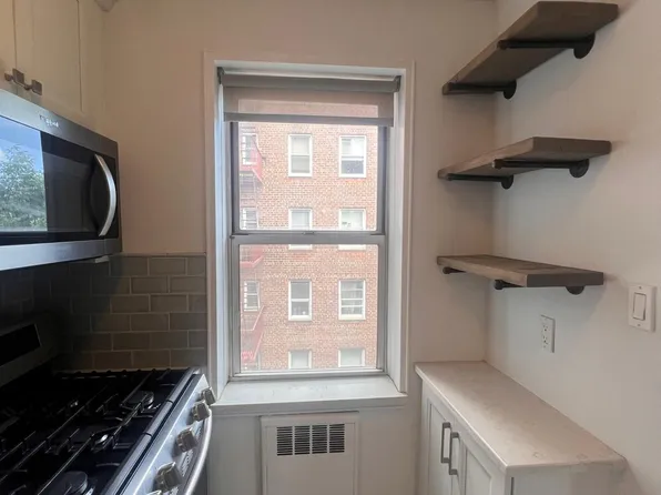 81-05 35th Avenue 4K image 2 of 16