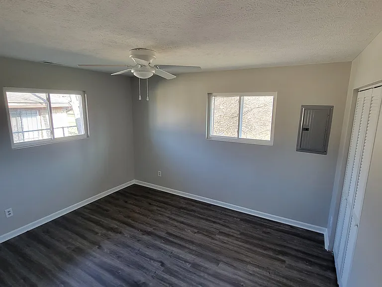 Spacious Rooms with spacious closets and ceiling fans!
