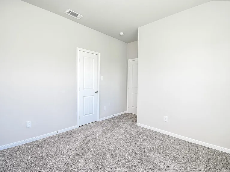 544 Buckskin Dr — Photo 43