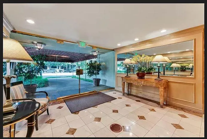 10751 Wilshire Blvd #1108 — Photo 17