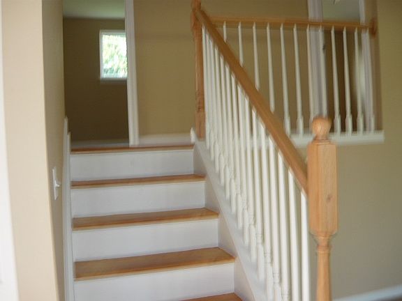 3rd image of 31037 Gladys Ave