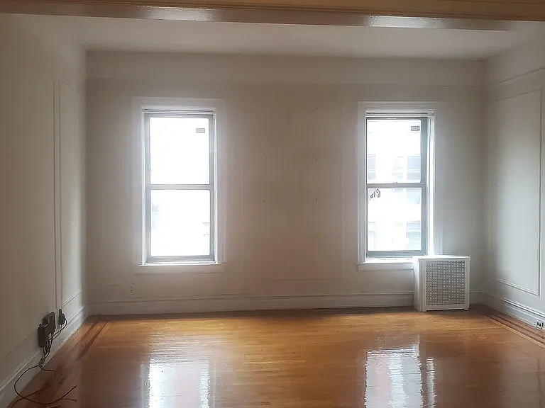 1200 Lexington Ave #4C — Photo 2