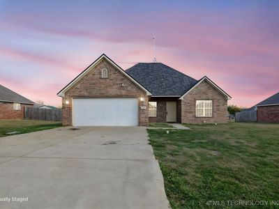 112 Swiss Trl, Calera, OK, 74730