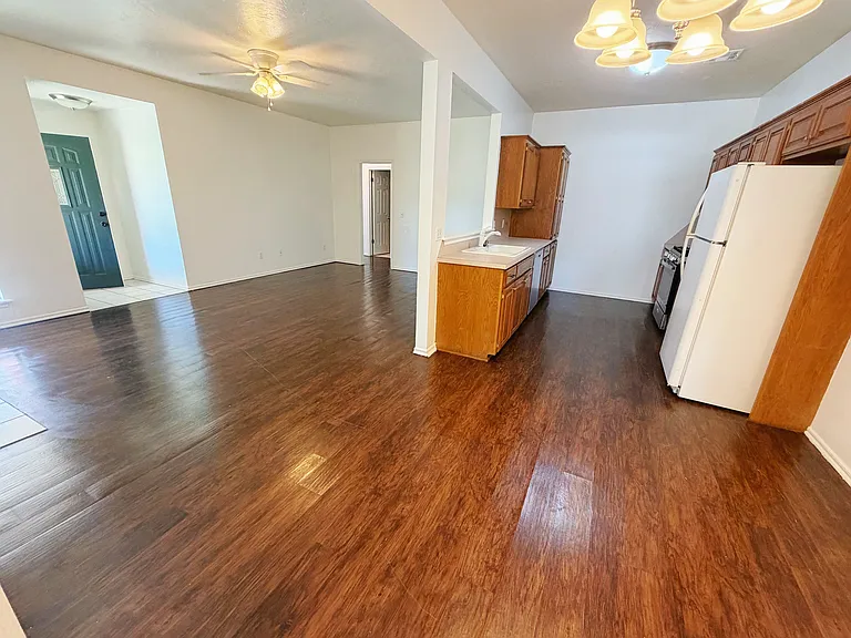 5320 W 7th Ave — Photo 13