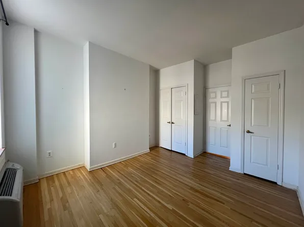 85 Jefferson Street image 13 of 18