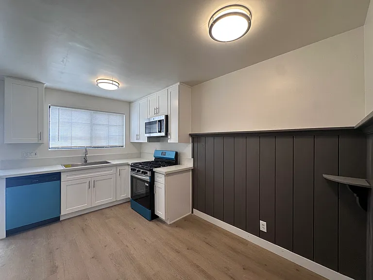 2114 S Meridian Ave — Photo 6