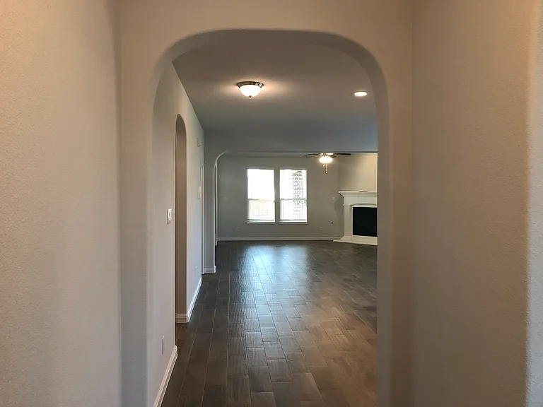 2449 Indian Head Dr — Photo 2