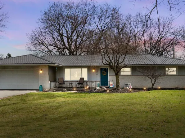 3966 Reed Rd, Fort Wayne, IN 46815