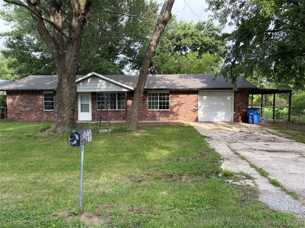 202 Quail Dr, Pryor, OK 74361