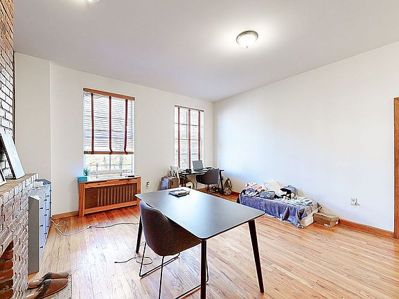 3rd image of 38 W 74th St APT 3A