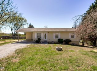 139 Charles Pl, Harriman, TN 37748