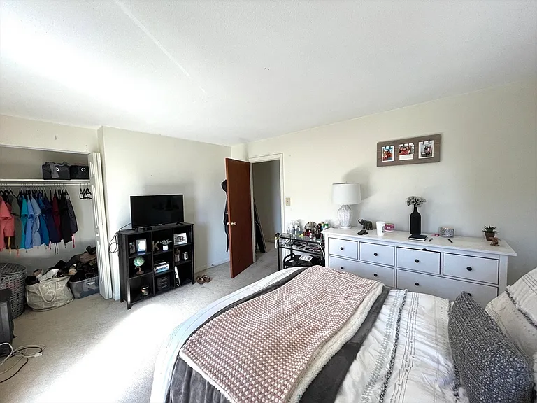 21 Highland Ave #5 — Photo 4