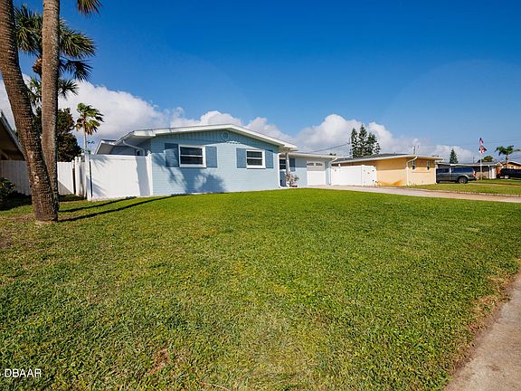 5th image of 2573 W Coral Way