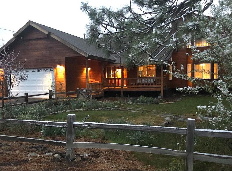 1st image of 16135 Canterbury Ln