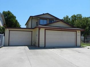 6034 Pomegranate Ave, Sacramento, CA 95823