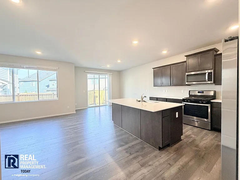 18746 107th Avenue Ct E — Photo 4