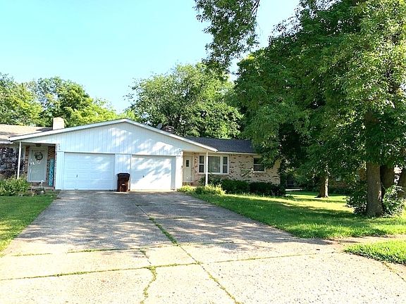2nd image of 554-556 Sequoia Ln