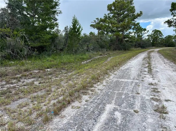 104 Herman Ave NW, Lake Placid, FL 33852