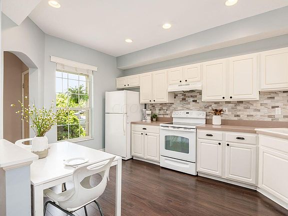 4th image of 2630 Village Pier Ln