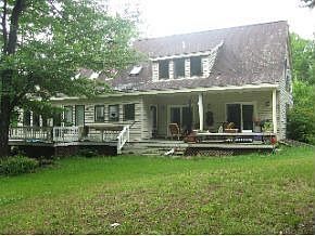 2nd image of 329 Chestnut Hill Rd