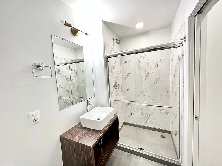 824 N Calvert St — Photo 36