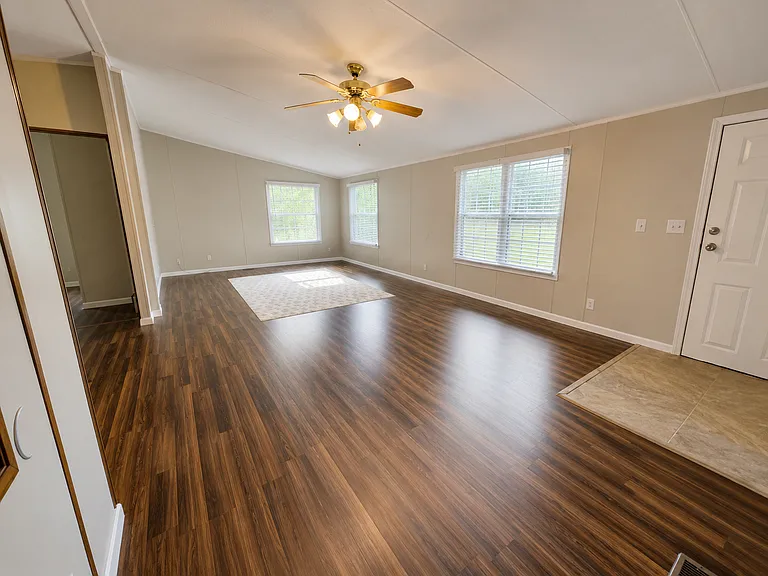 402 County Road 126A — Photo 4