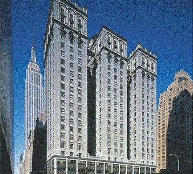 2nd image of 4 Park Ave APT 4V
