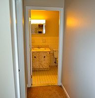 2nd image of 1401 Warwick Ave APT 323