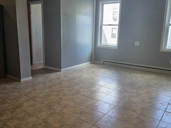 151 Salem St #1, Lowell, MA 01854