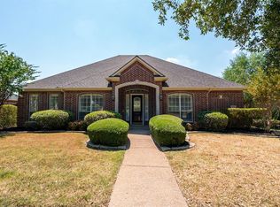 2416 Creekside Cir N, Irving, TX 75063